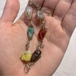 Bndl/$3 Adorable Wired Gem Bracelet Beaded Multicolored Clasp Bracelet Minimal